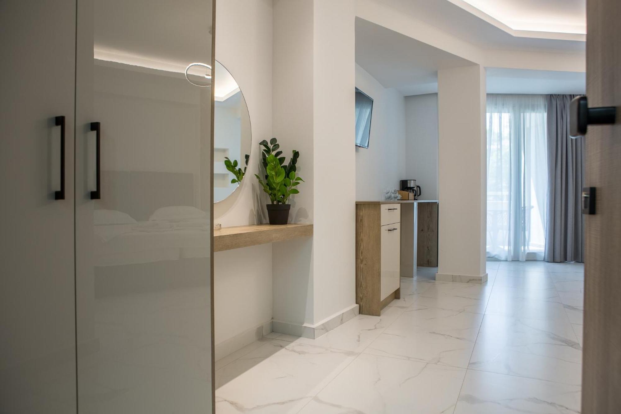 Theo Beach Hotel Apartments Ретимно Екстериор снимка
