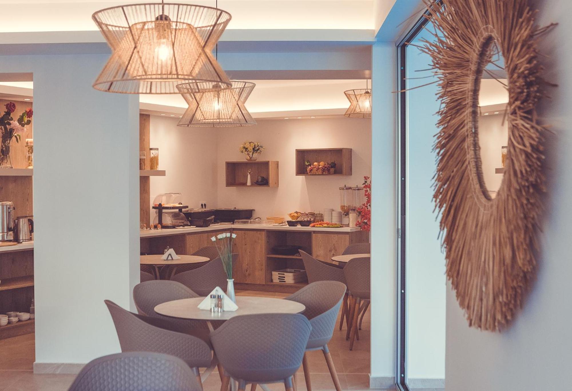 Theo Beach Hotel Apartments Ретимно Екстериор снимка